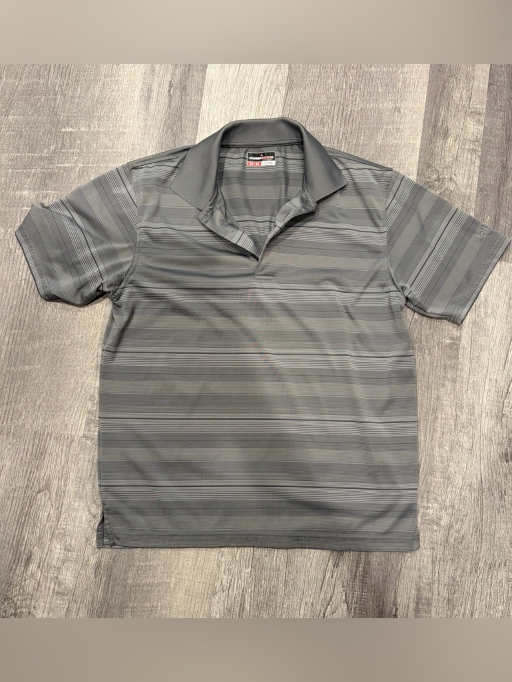 Men’s Grand Slam Golf Shirt Size M